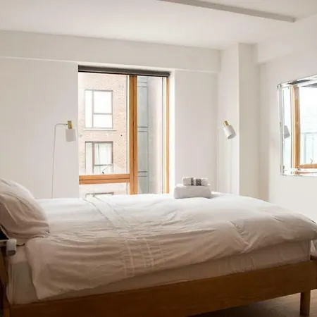 Apartment Millennium Grand Canal Dublin